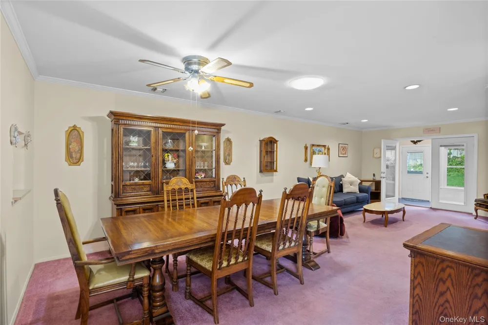 118 Knolls Drive Stony Brook, NY 11790