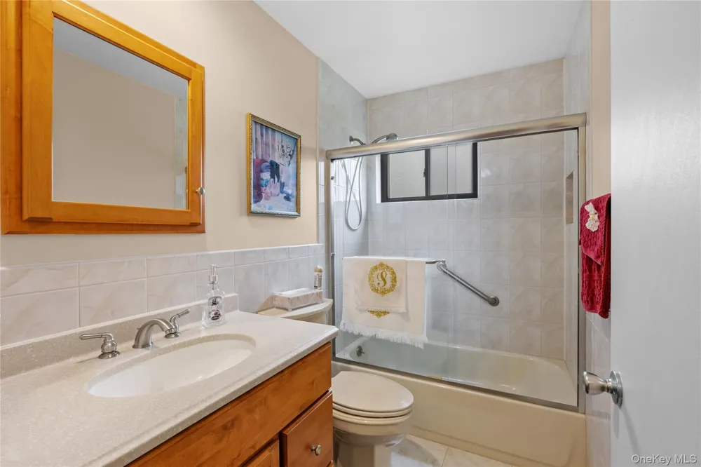 118 Knolls Drive Stony Brook, NY 11790