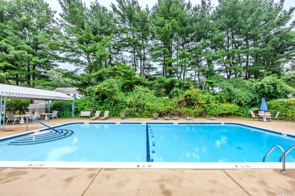 118 Knolls Drive Stony Brook, NY 11790