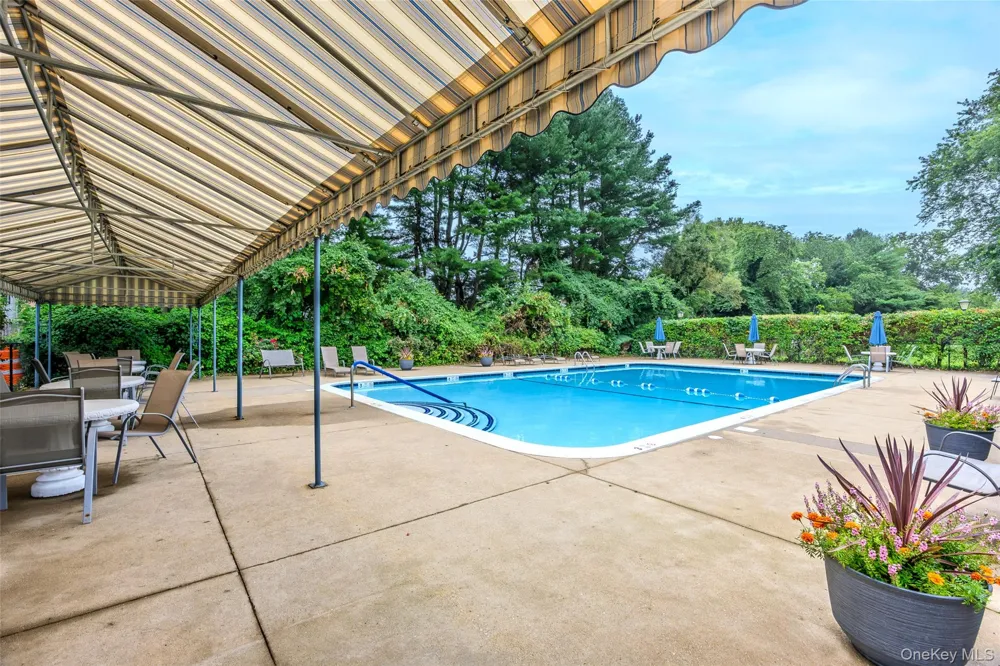 118 Knolls Drive Stony Brook, NY 11790