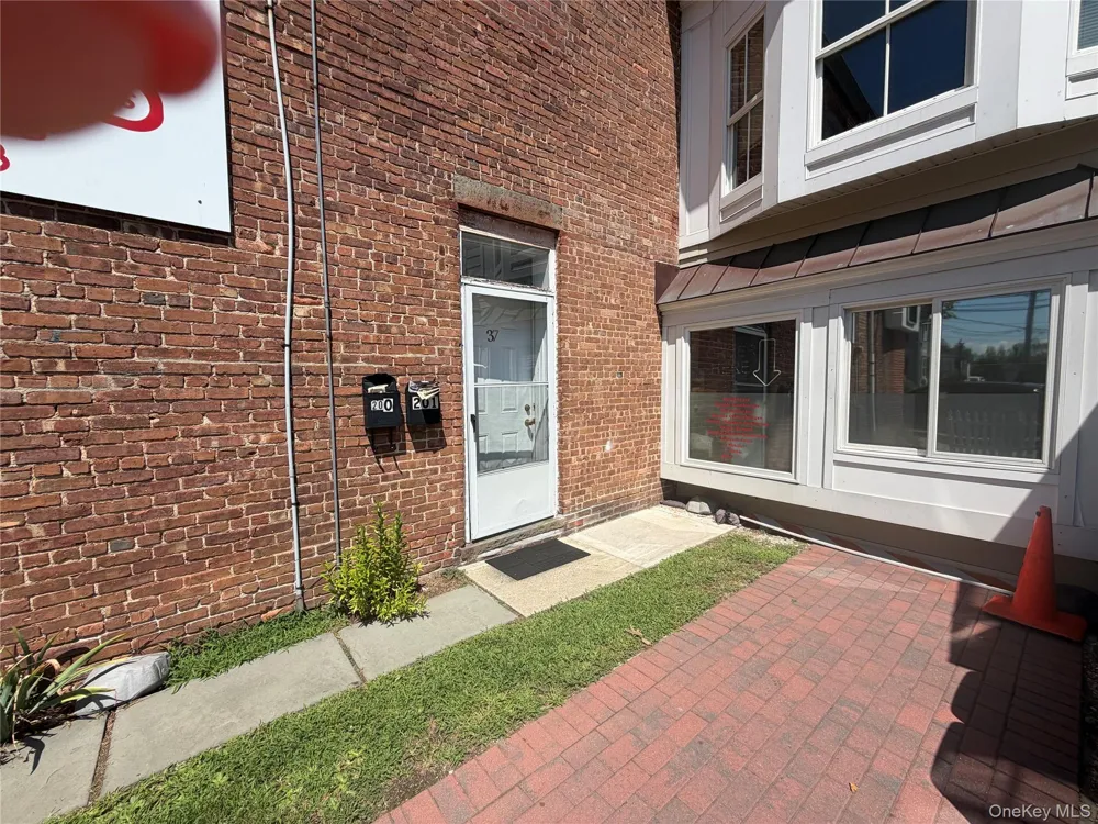 37 East Main Street #201 Oyster Bay, NY 11771