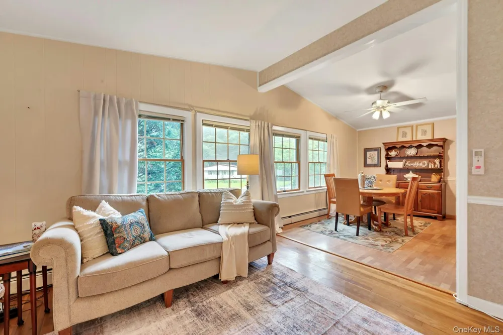 34 Crestwood Lane Lake Ronkonkoma, NY 11779