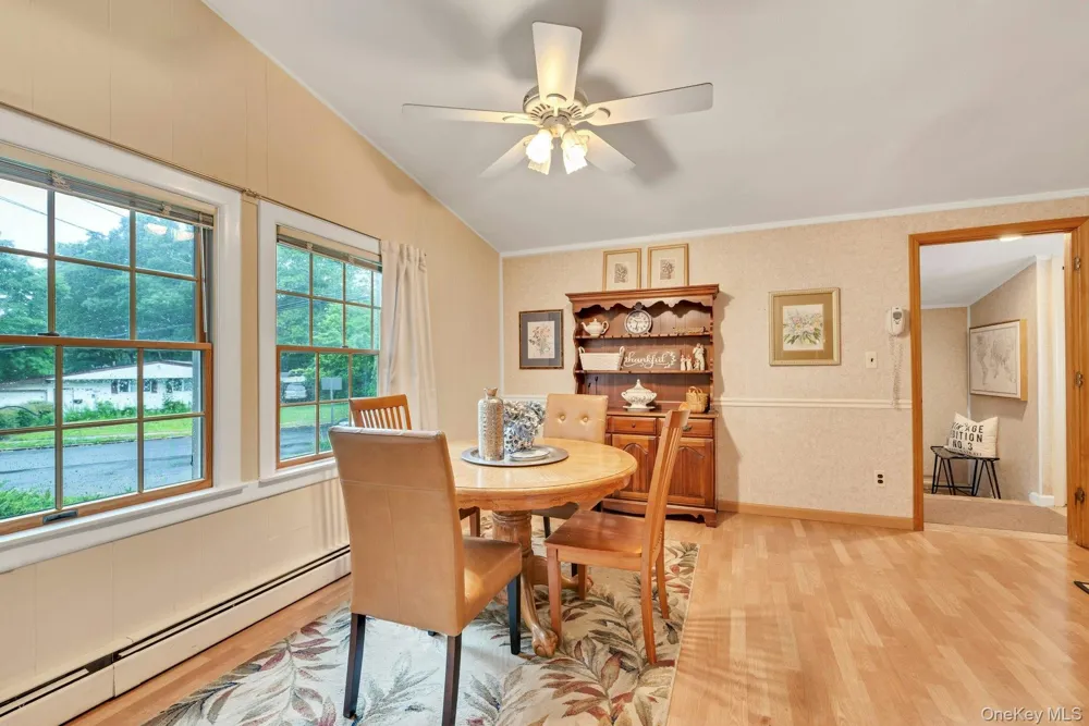 34 Crestwood Lane Lake Ronkonkoma, NY 11779