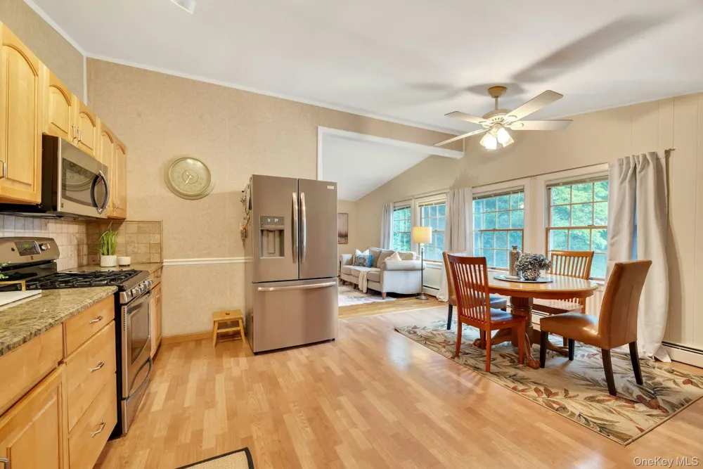 34 Crestwood Lane Lake Ronkonkoma, NY 11779