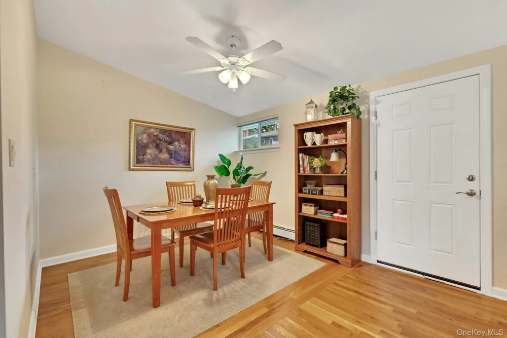 34 Crestwood Lane Lake Ronkonkoma, NY 11779