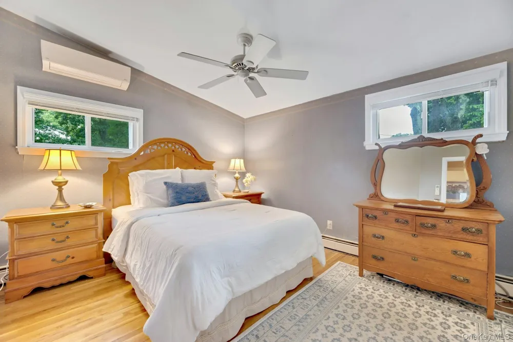 34 Crestwood Lane Lake Ronkonkoma, NY 11779