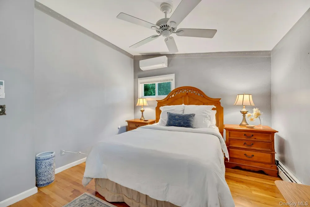 34 Crestwood Lane Lake Ronkonkoma, NY 11779