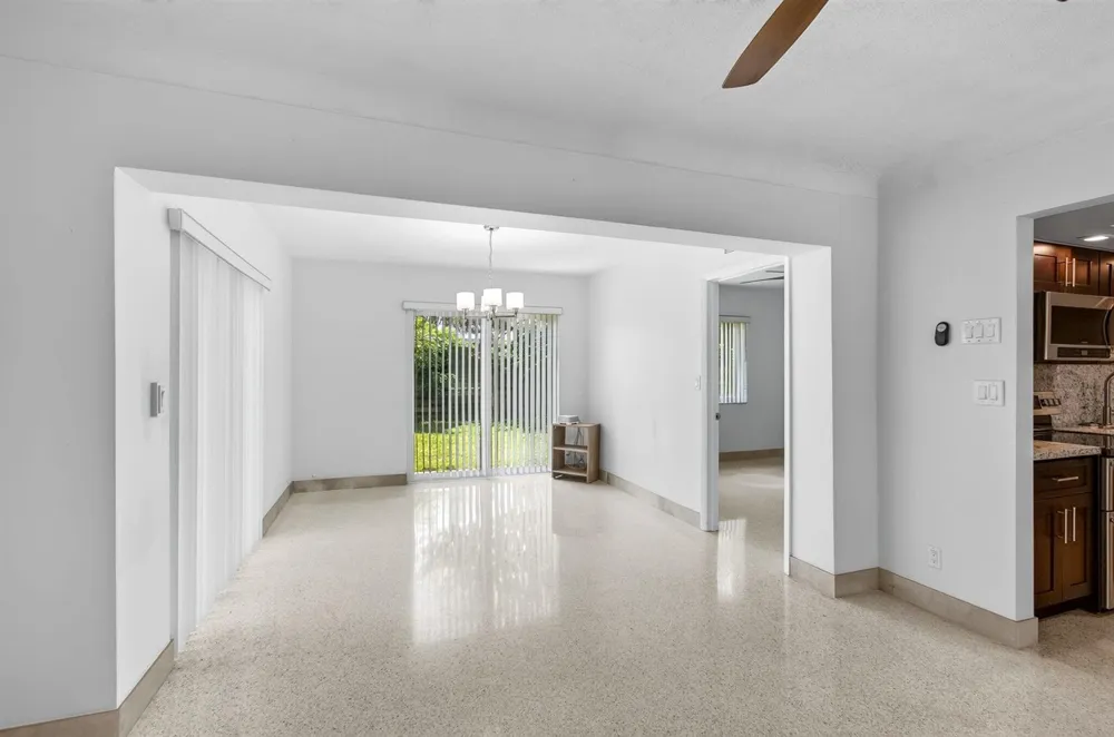 200 NE 28TH TERRACE Boca Raton, FL 33431