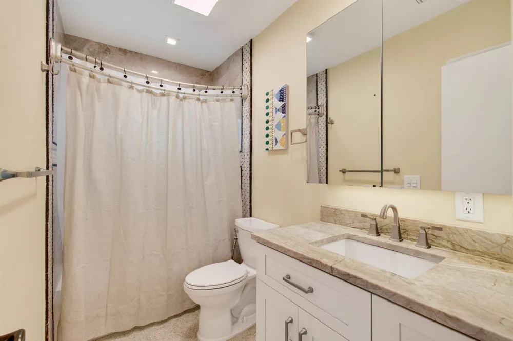 200 NE 28TH TERRACE Boca Raton, FL 33431