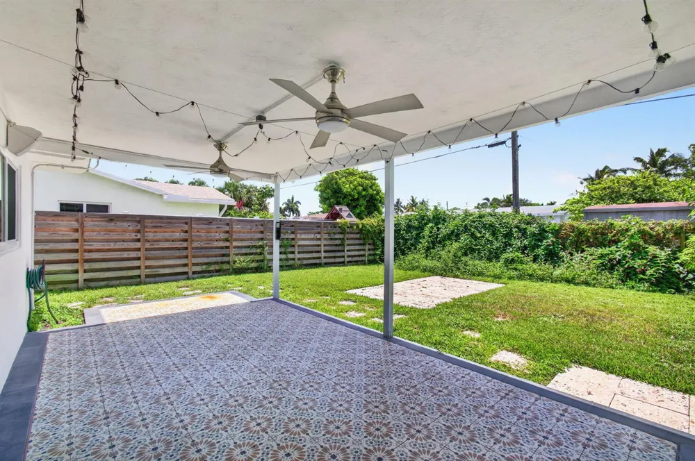 200 NE 28TH TERRACE Boca Raton, FL 33431