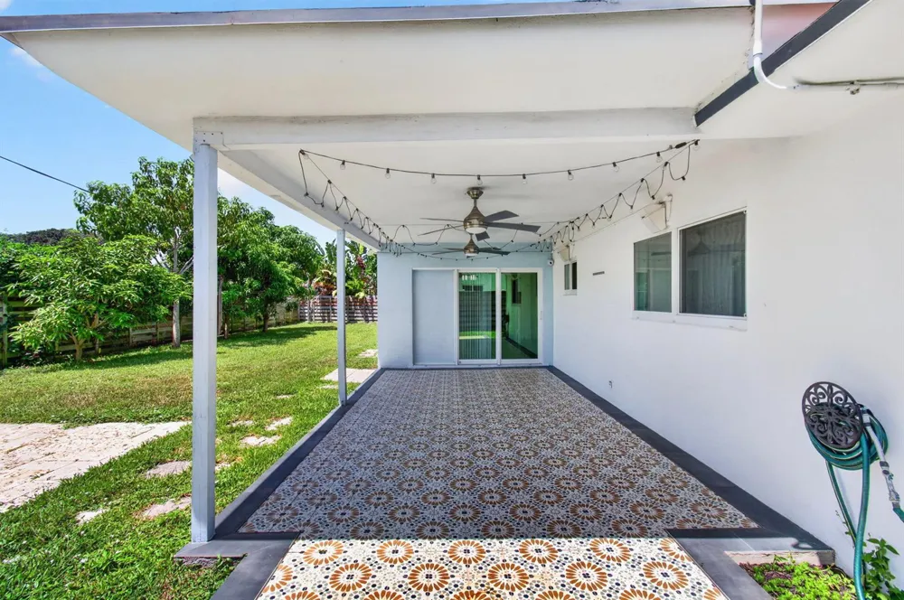 200 NE 28TH TERRACE Boca Raton, FL 33431