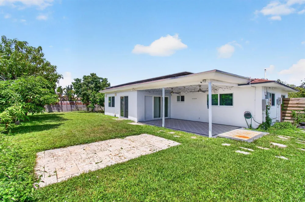 200 NE 28TH TERRACE Boca Raton, FL 33431