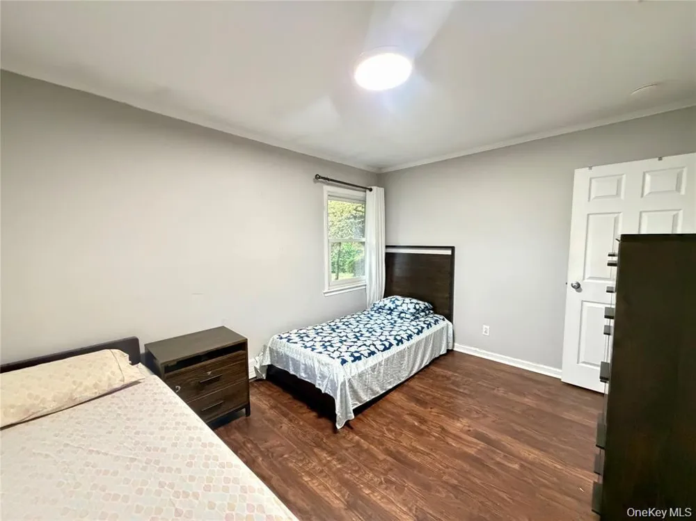 89 Bruce Avenue Hicksville, NY 11801