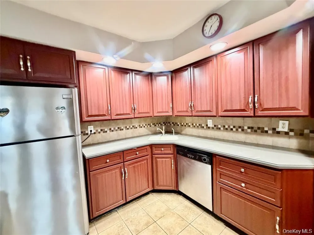 89 Bruce Avenue Hicksville, NY 11801