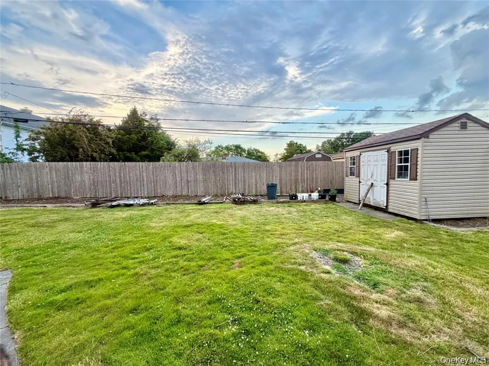 89 Bruce Avenue Hicksville, NY 11801