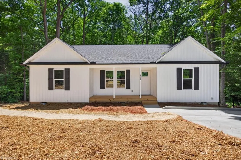 239 Lake Drive 8 Lexington, NC 27292