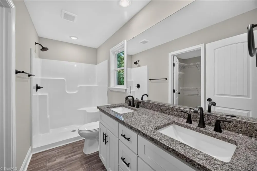 239 Lake Drive 8 Lexington, NC 27292