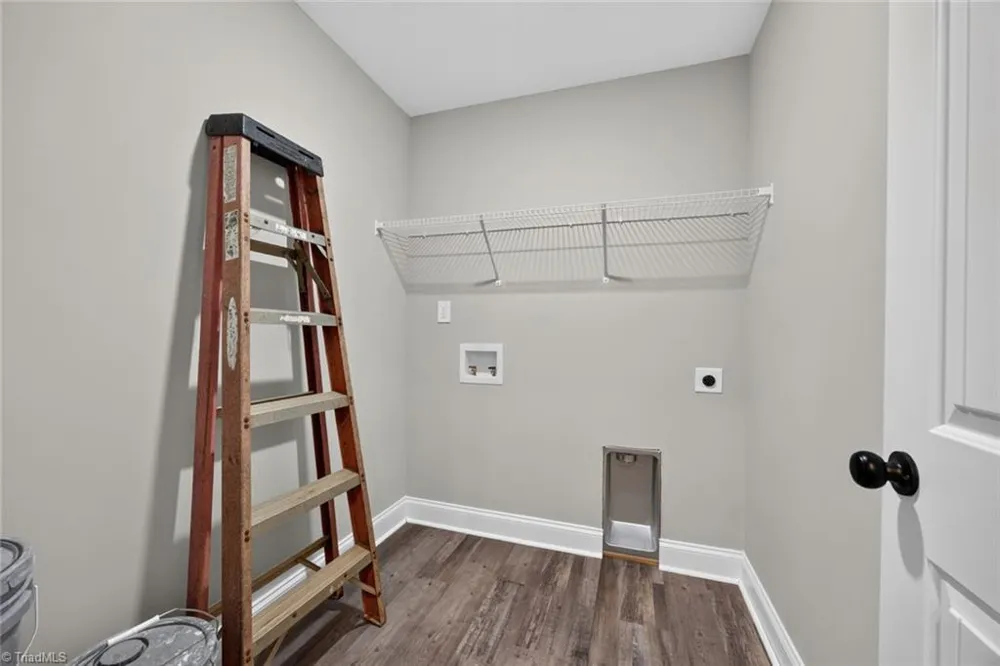 239 Lake Drive 8 Lexington, NC 27292