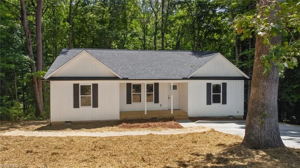 239 Lake Drive 8 Lexington, NC 27292