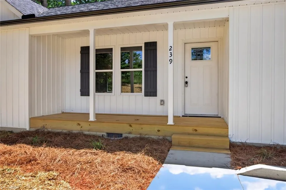 239 Lake Drive 8 Lexington, NC 27292
