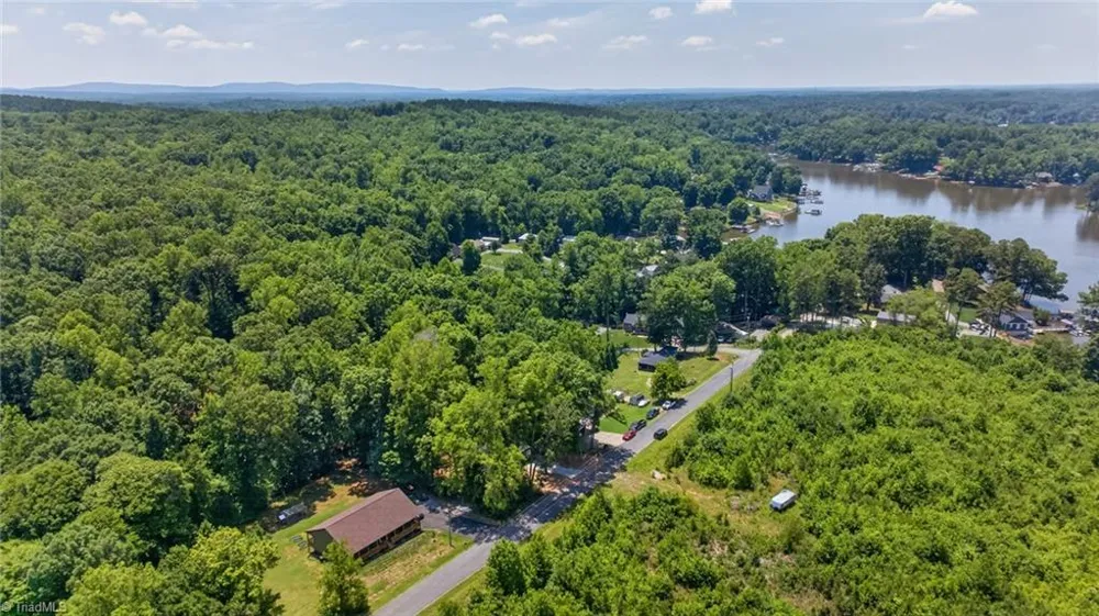 239 Lake Drive 8 Lexington, NC 27292