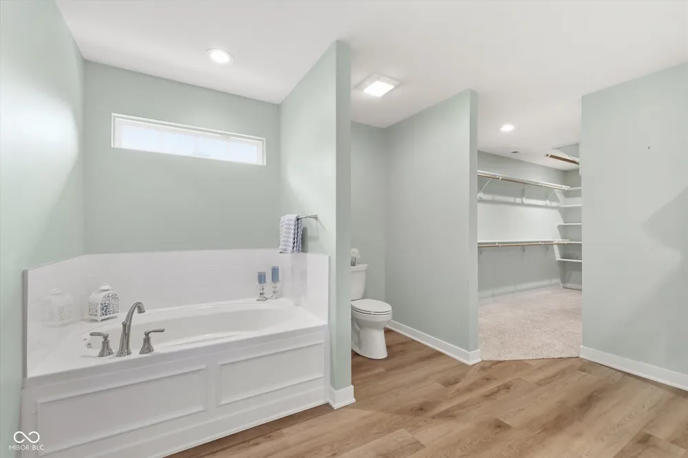 3731 Challenger Drive Westfield, IN 46062