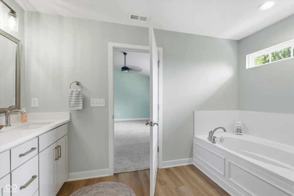 3731 Challenger Drive Westfield, IN 46062