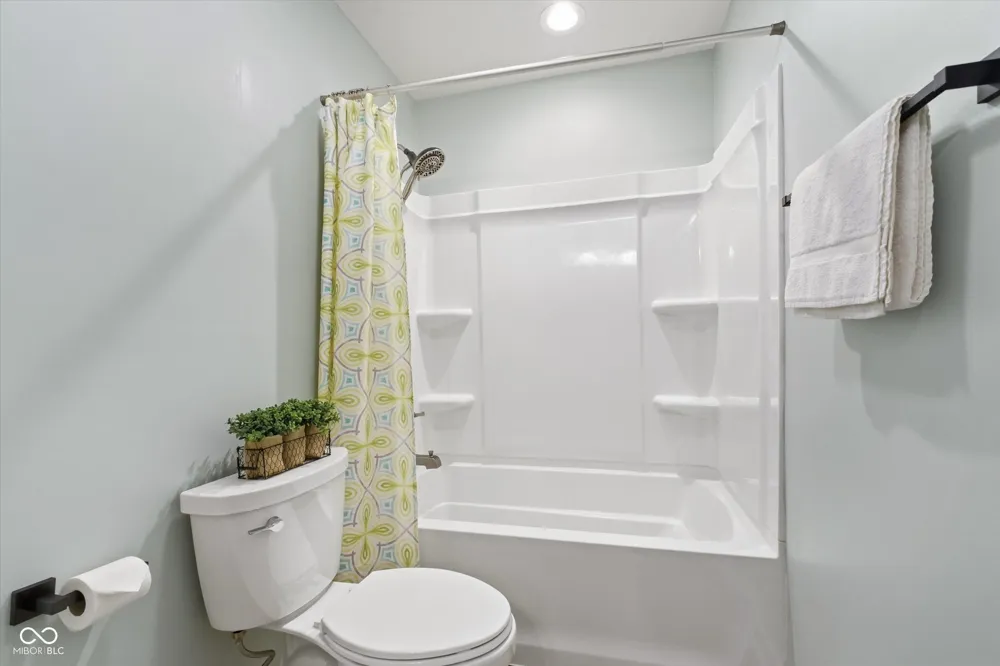 3731 Challenger Drive Westfield, IN 46062