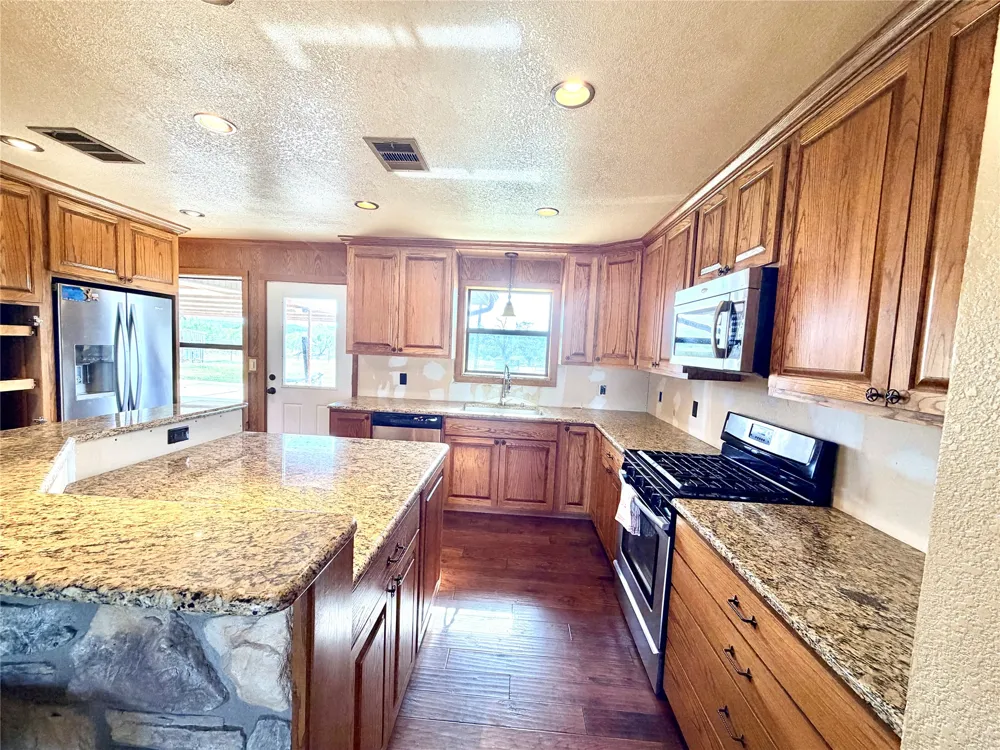 211 Fm 3023 S Goldthwaite, TX 76844