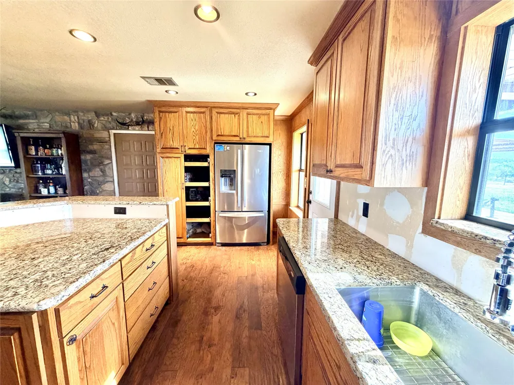211 Fm 3023 S Goldthwaite, TX 76844