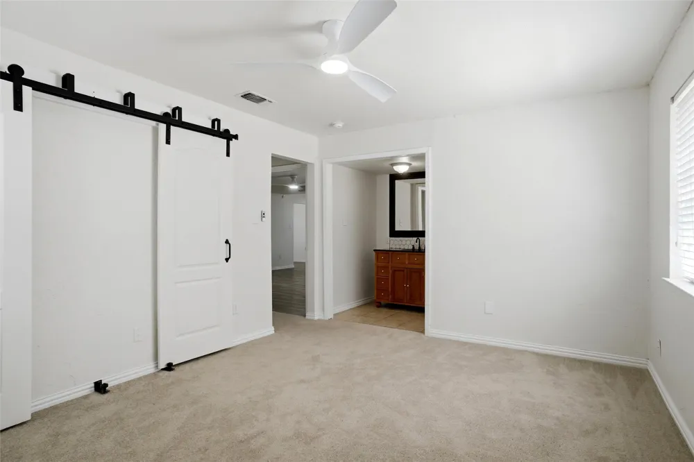 129 Mountain View Drive Azle, TX 76020