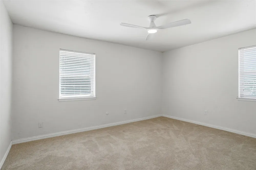 129 Mountain View Drive Azle, TX 76020