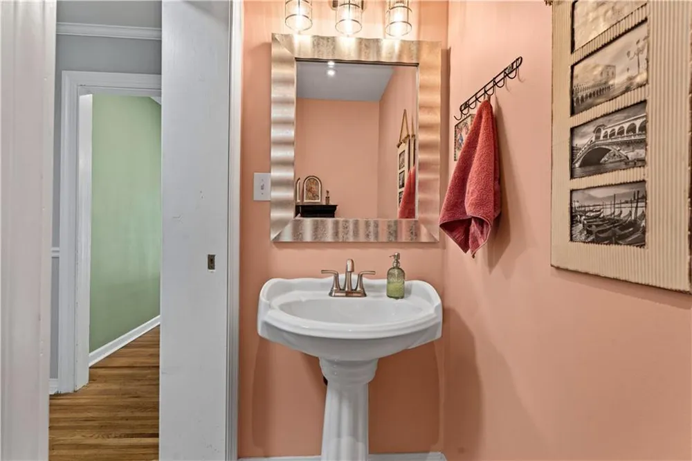 139 Myrtle Street Toccoa, GA 30577