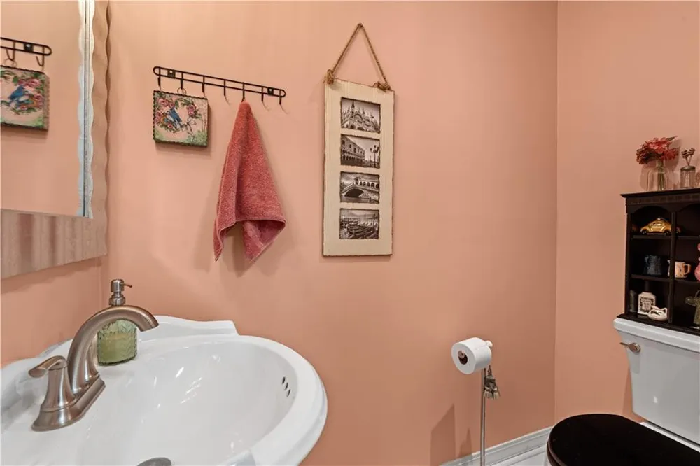 139 Myrtle Street Toccoa, GA 30577