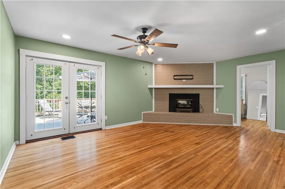 139 Myrtle Street Toccoa, GA 30577