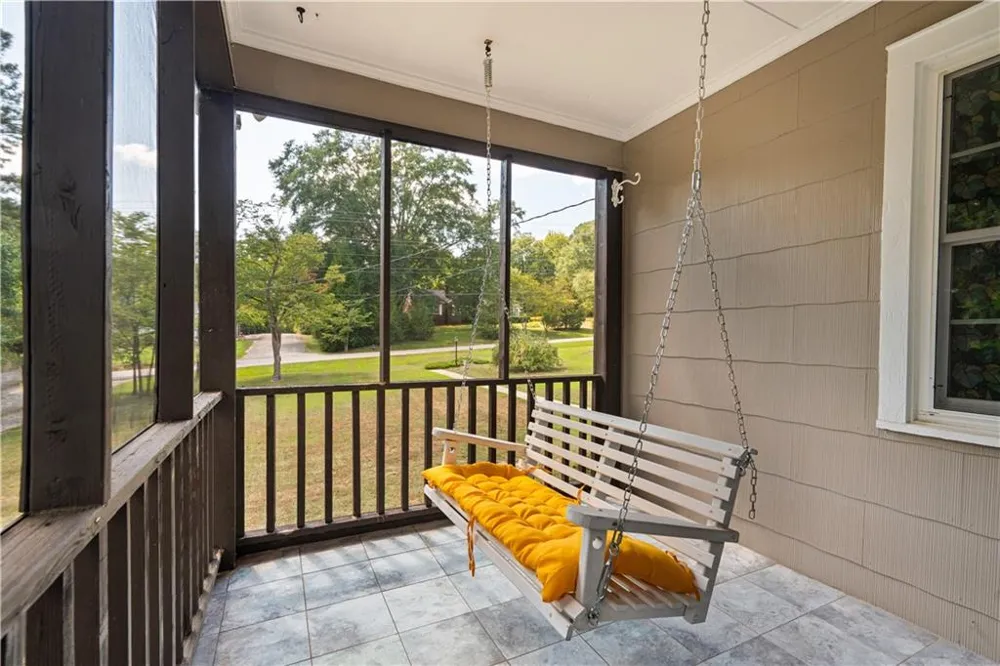 139 Myrtle Street Toccoa, GA 30577