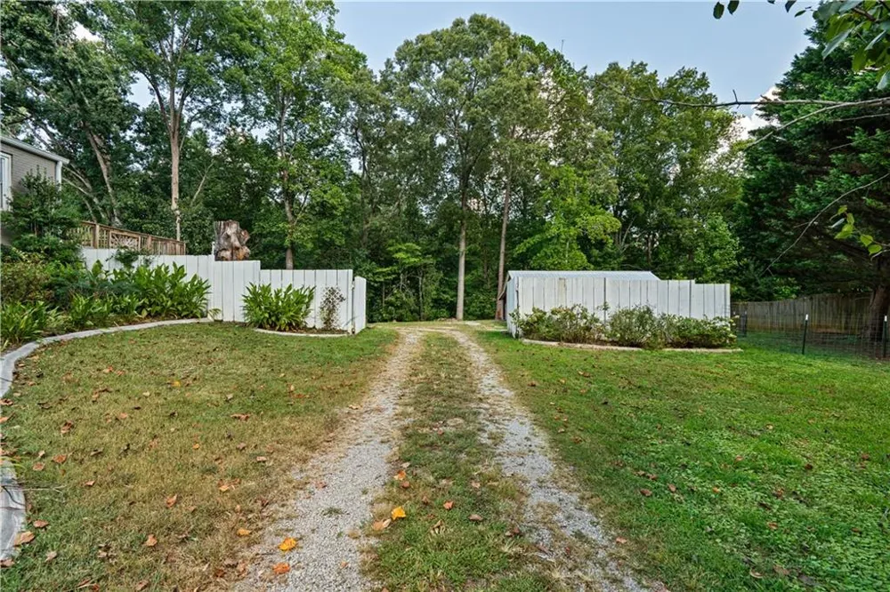 139 Myrtle Street Toccoa, GA 30577