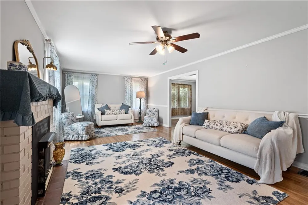 139 Myrtle Street Toccoa, GA 30577