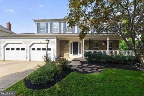 8 SHIPWRIGHT COURT