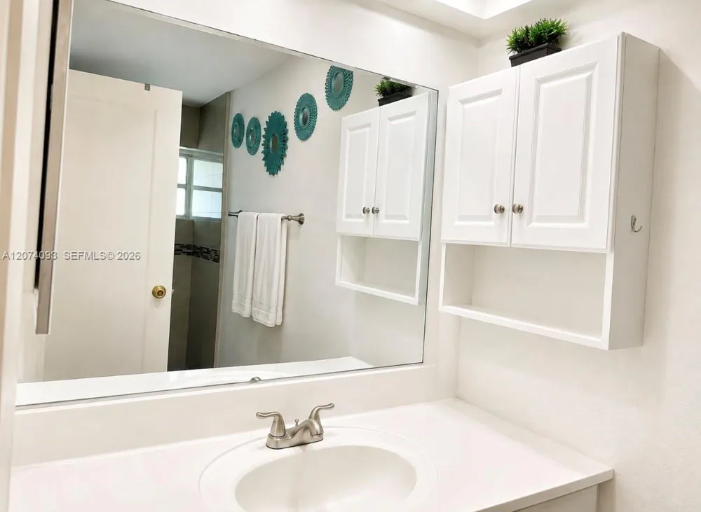 9331 NW 24th Pl Sunrise, FL 33322