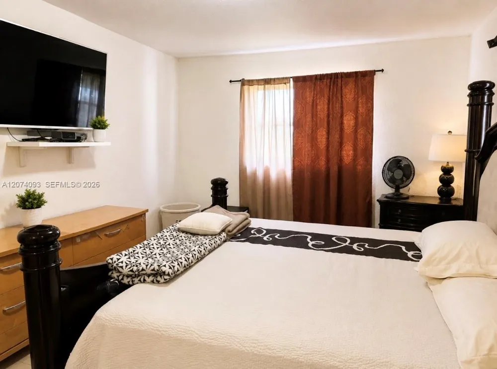9331 NW 24th Pl Sunrise, FL 33322