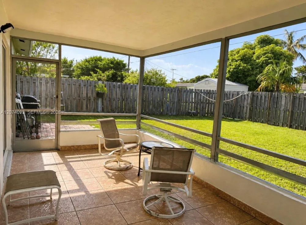 9331 NW 24th Pl Sunrise, FL 33322