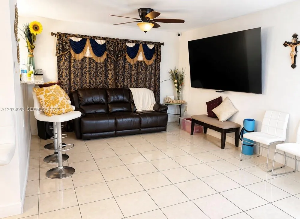 9331 NW 24th Pl Sunrise, FL 33322