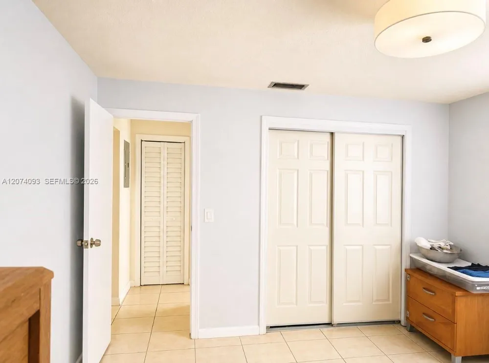 9331 NW 24th Pl Sunrise, FL 33322