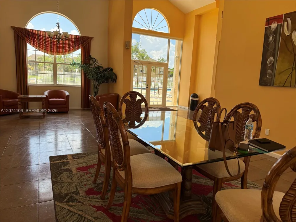 9454 S Palm Cir S #9454 Pembroke Pines, FL 33025