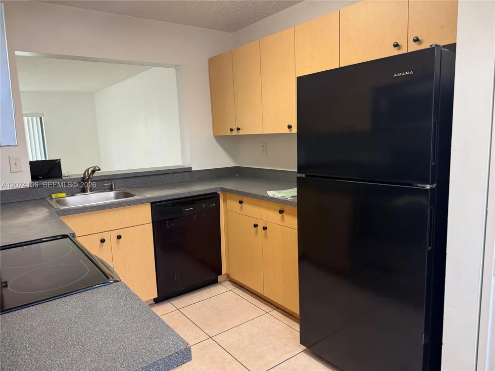 9454 S Palm Cir S #9454 Pembroke Pines, FL 33025