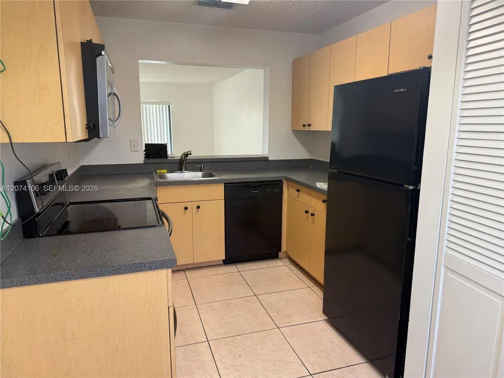 9454 S Palm Cir S #9454 Pembroke Pines, FL 33025