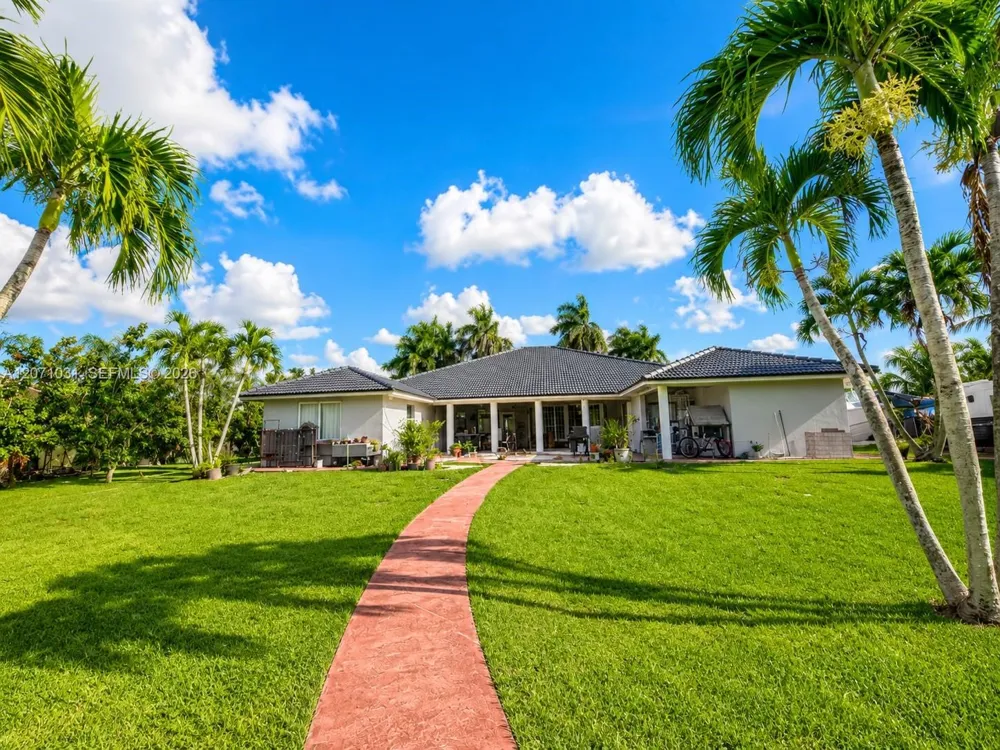 20835 SW 236th St Homestead, FL 33031