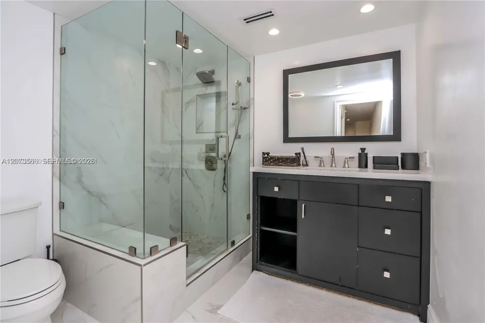 16509 Fox Den Ct Miami Lakes, FL 33014