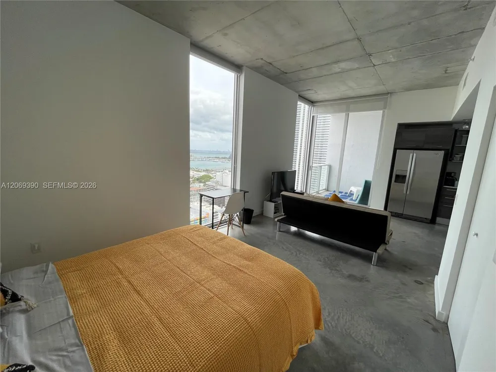 151 SE 1st St #3004 Miami, FL 33131